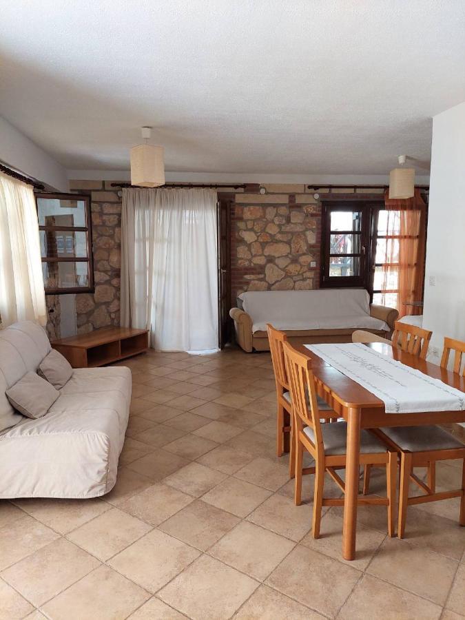 Elpida Stone House Lejlighed Psakoudia Eksteriør billede